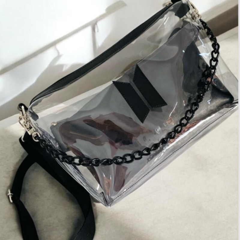 Bolsa BTS com Corrente