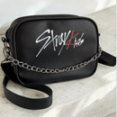 Bolsa SKZ Preta com Correntes