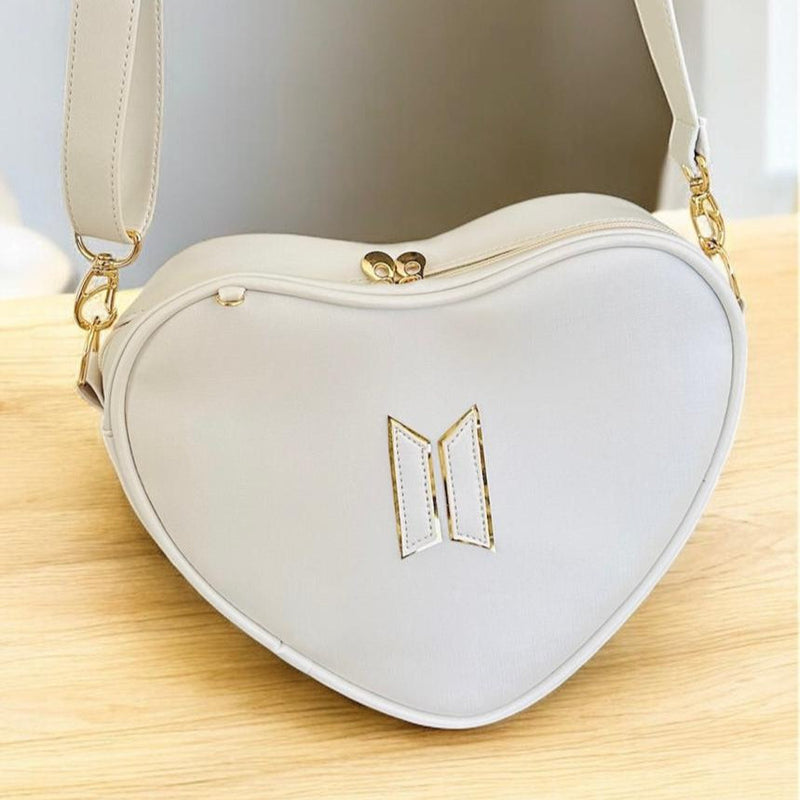 Bolsa de Coração off white com Dourado