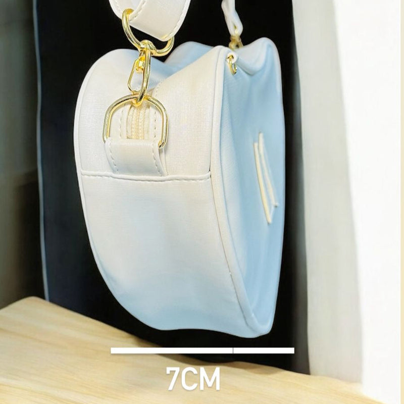 Bolsa de Coração off white com Dourado