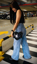 Bolsa de Coração BTS - Preto e Branco Verniz