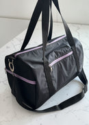Bolsa Esportiva BTS- Preta com lilás